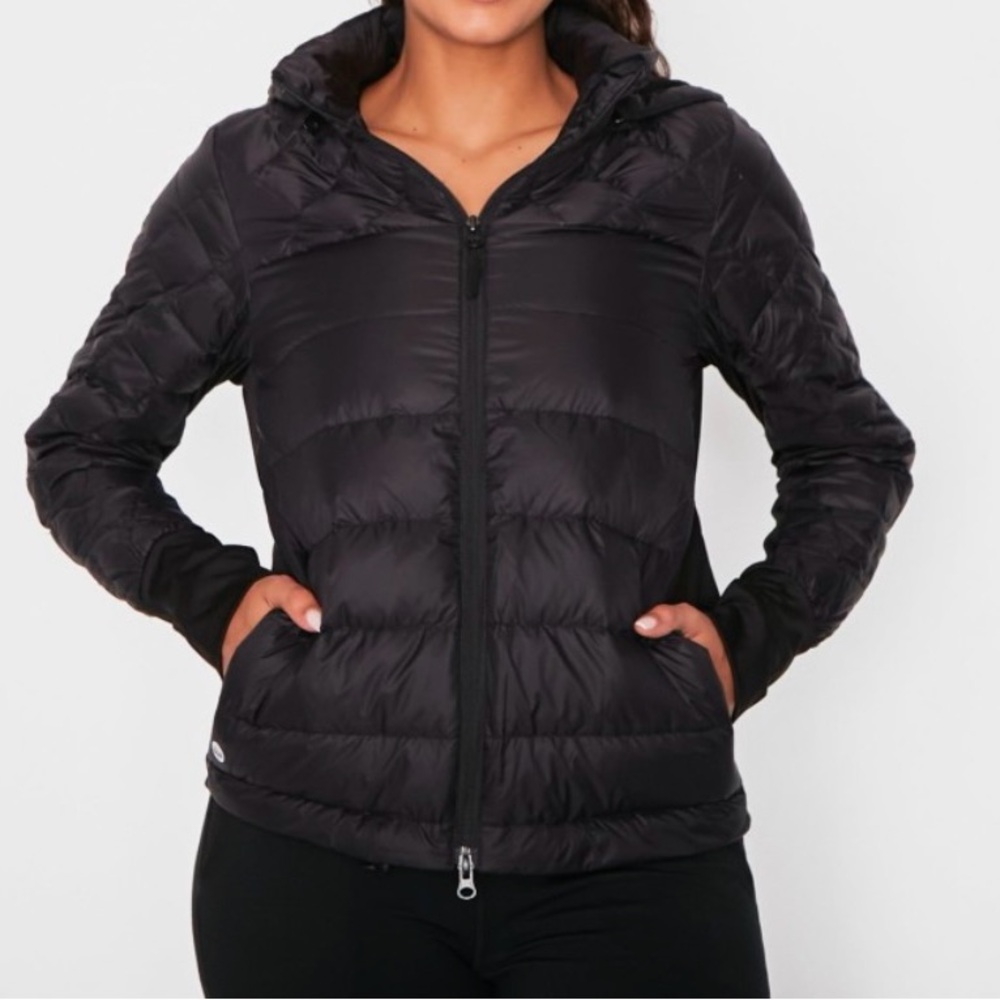 Senita Athletics Courtney Puffer Short Coat